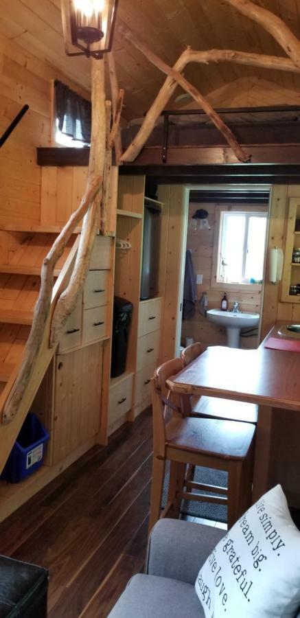 A Tiny Escape Villa Roberts Creek Luaran gambar
